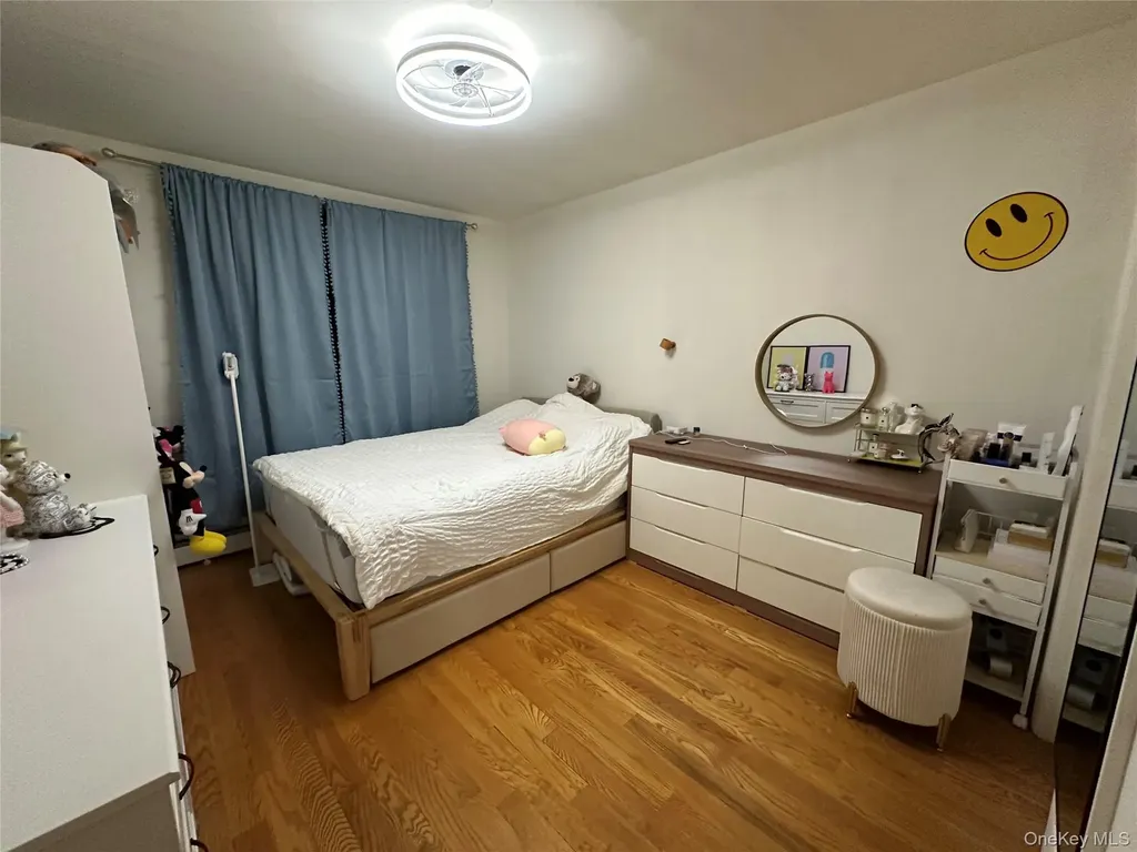 140-26 Cherry Avenue Flushing NY 11355