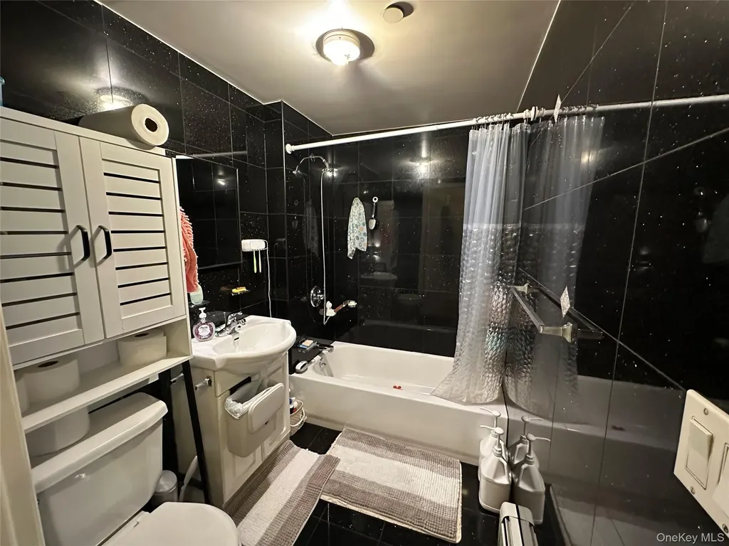 140-26 Cherry Avenue Flushing NY 11355