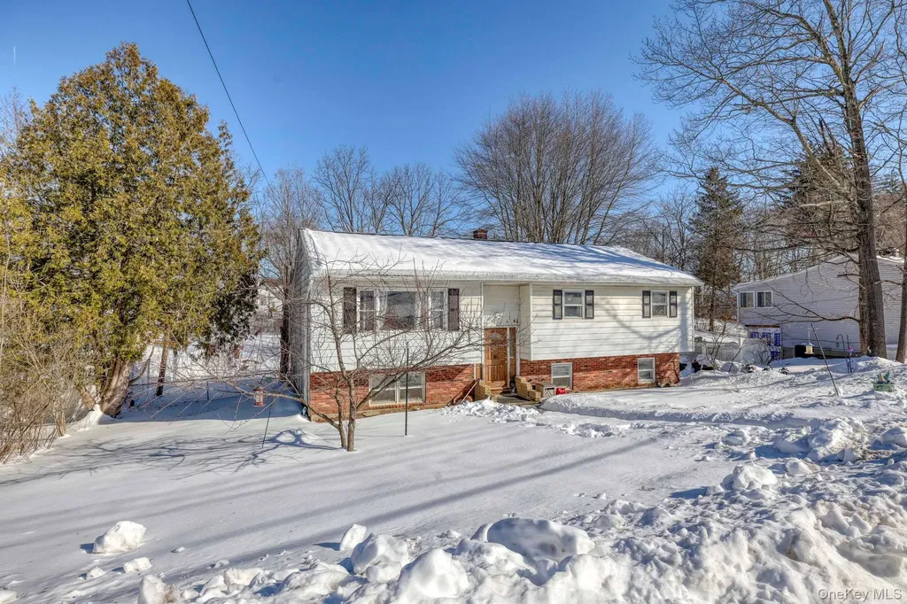 10 Collier Drive E Carmel NY 10512