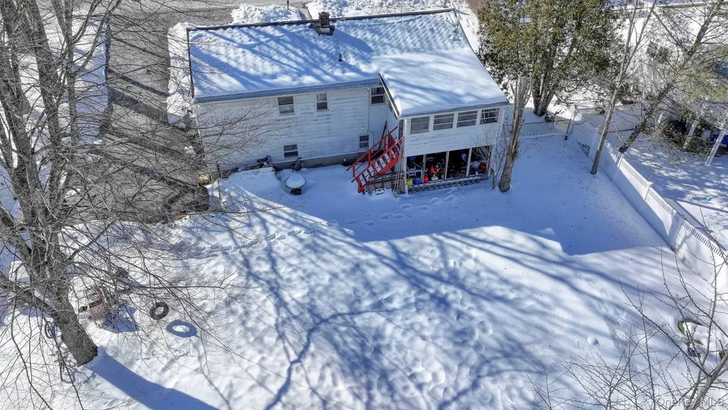 10 Collier Drive E Carmel NY 10512