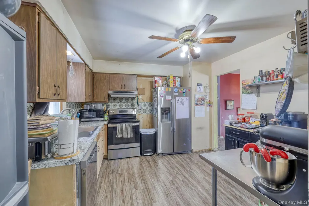 10 Collier Drive E Carmel NY 10512