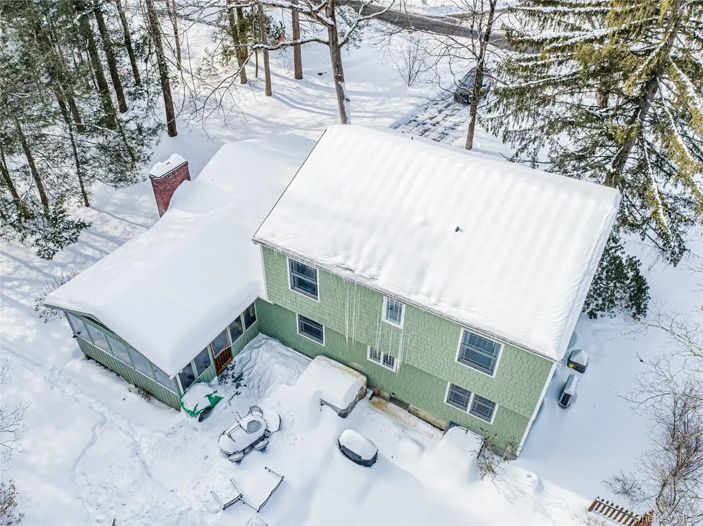 30 Hudson Drive Hyde Park NY 12538