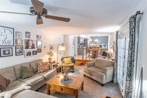 30 Hudson Drive Hyde Park NY 12538