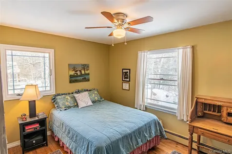 30 Hudson Drive Hyde Park NY 12538