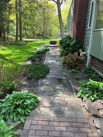 30 Hudson Drive Hyde Park NY 12538