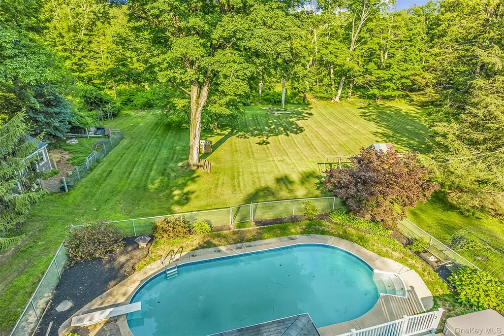 8 West Lane South Salem NY 10590
