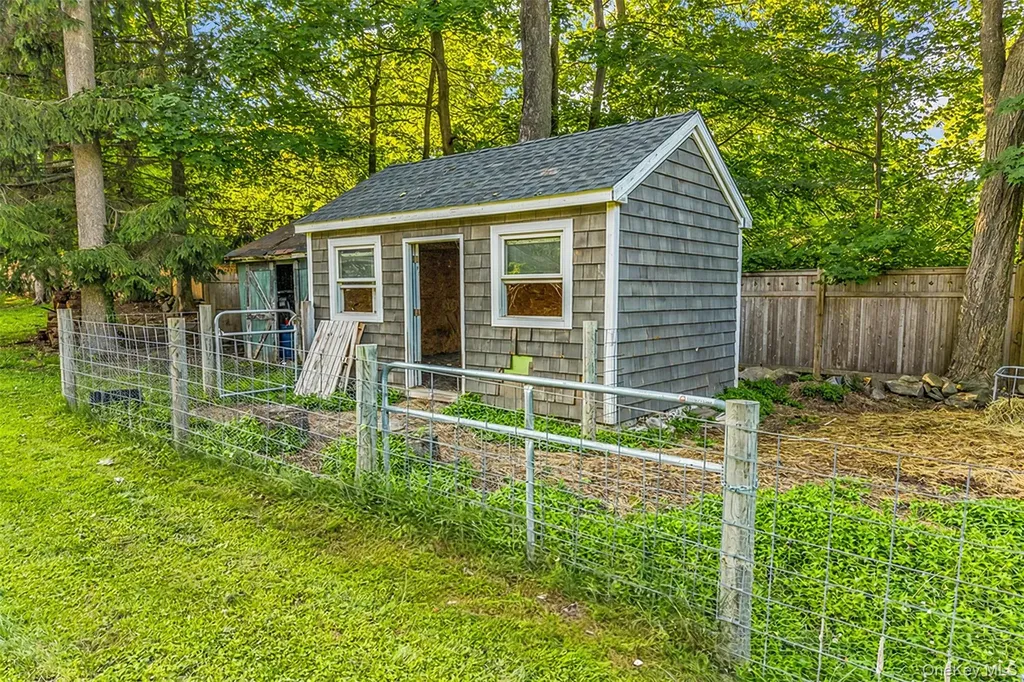 8 West Lane South Salem NY 10590
