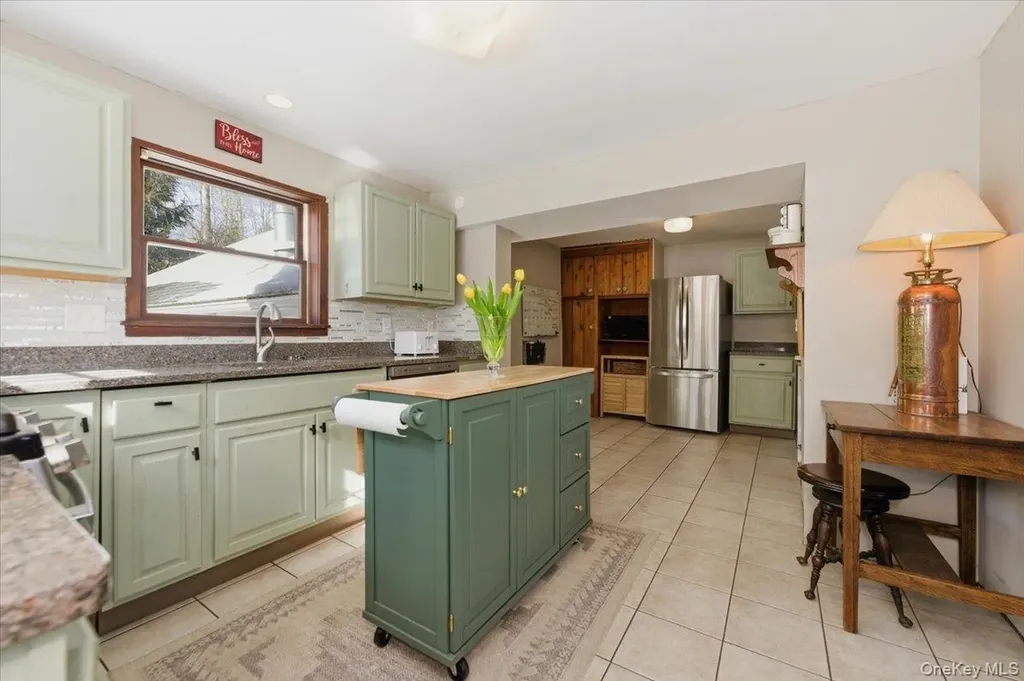 41 Plumbrook Road Katonah NY 10536