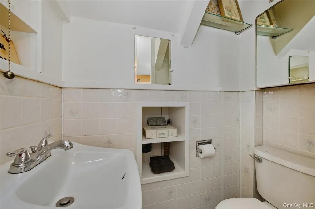 41 Plumbrook Road Katonah NY 10536