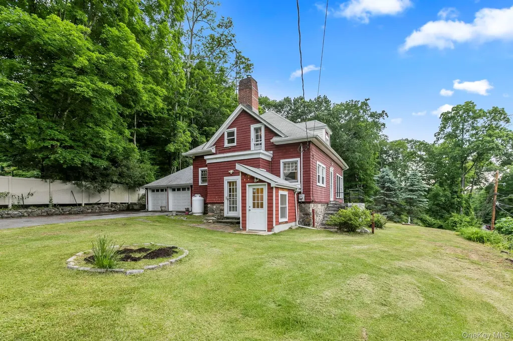 41 Plumbrook Road Katonah NY 10536