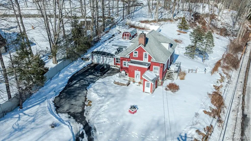 41 Plumbrook Road Katonah NY 10536