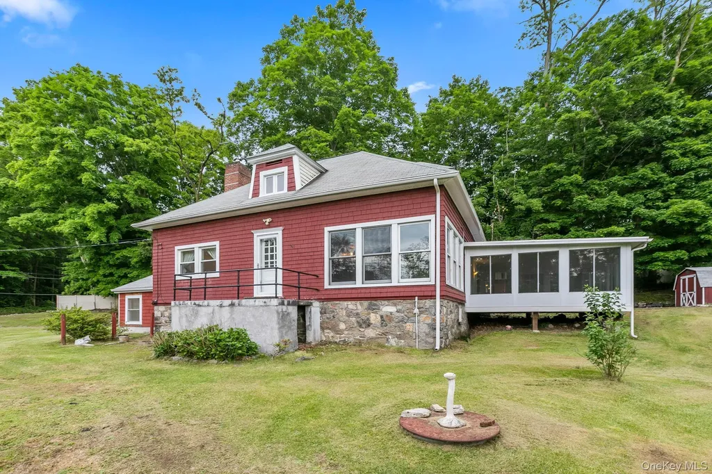 41 Plumbrook Road Katonah NY 10536