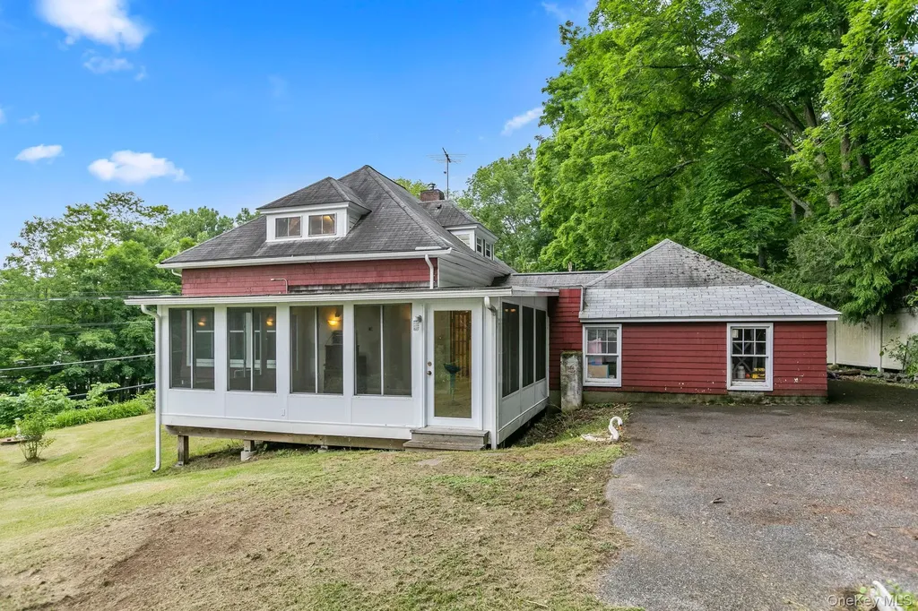41 Plumbrook Road Katonah NY 10536