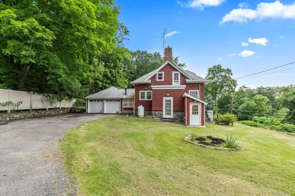 41 Plumbrook Road Katonah NY 10536