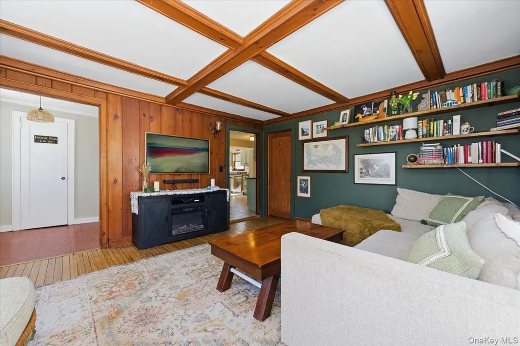 41 Plumbrook Road Katonah NY 10536