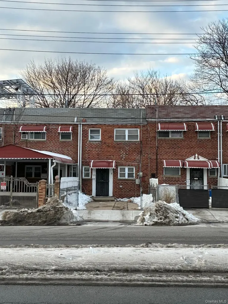 122-52 Springfield Boulevard Springfield Gardens NY 11413