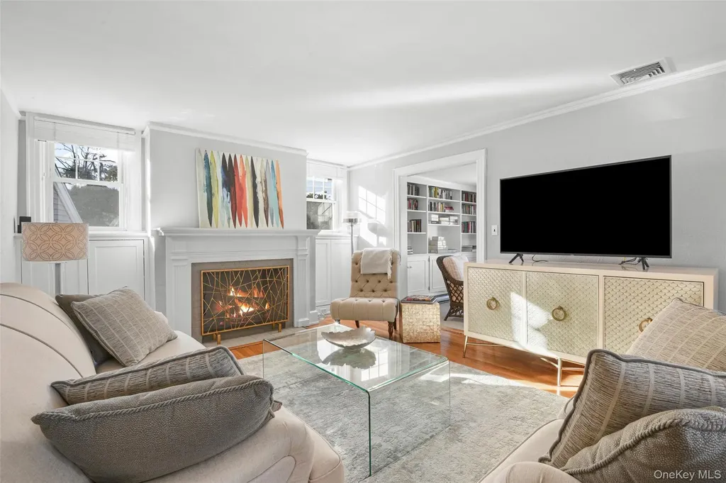 551 Wolfs Lane Pelham NY 10803