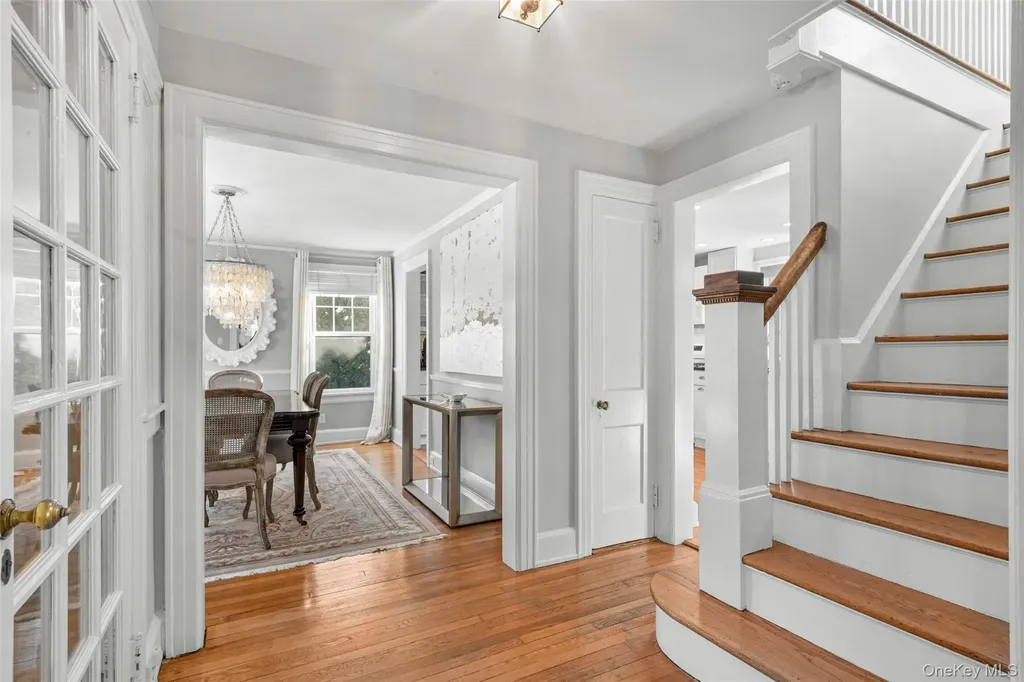 551 Wolfs Lane Pelham NY 10803