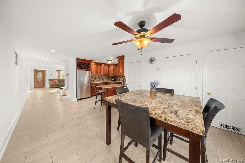 19 W 13th Road Broad Channel NY 11693