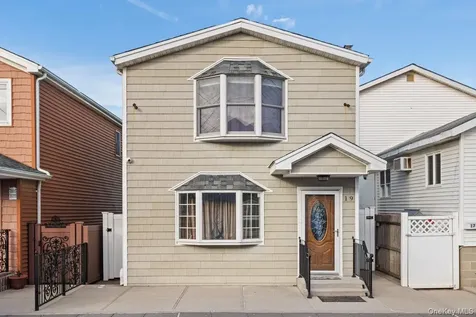 19 W 13th Road Broad Channel NY 11693
