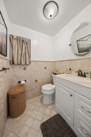 19 W 13th Road Broad Channel NY 11693