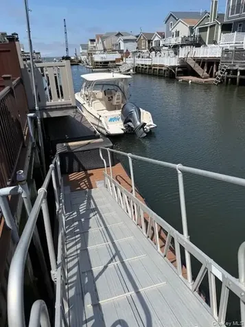 19 W 13th Road Broad Channel NY 11693