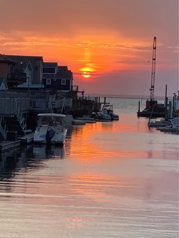 19 W 13th Road Broad Channel NY 11693