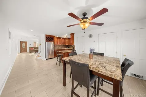 19 W 13th Road Broad Channel NY 11693