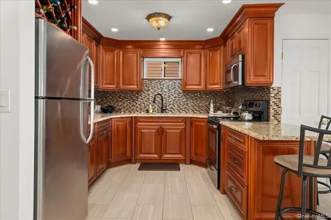 19 W 13th Road Broad Channel NY 11693