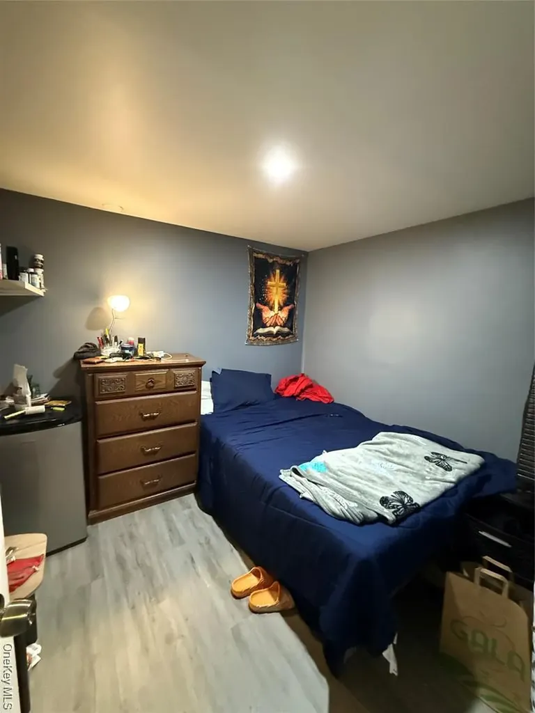 17 Hampton Road Shirley NY 11967