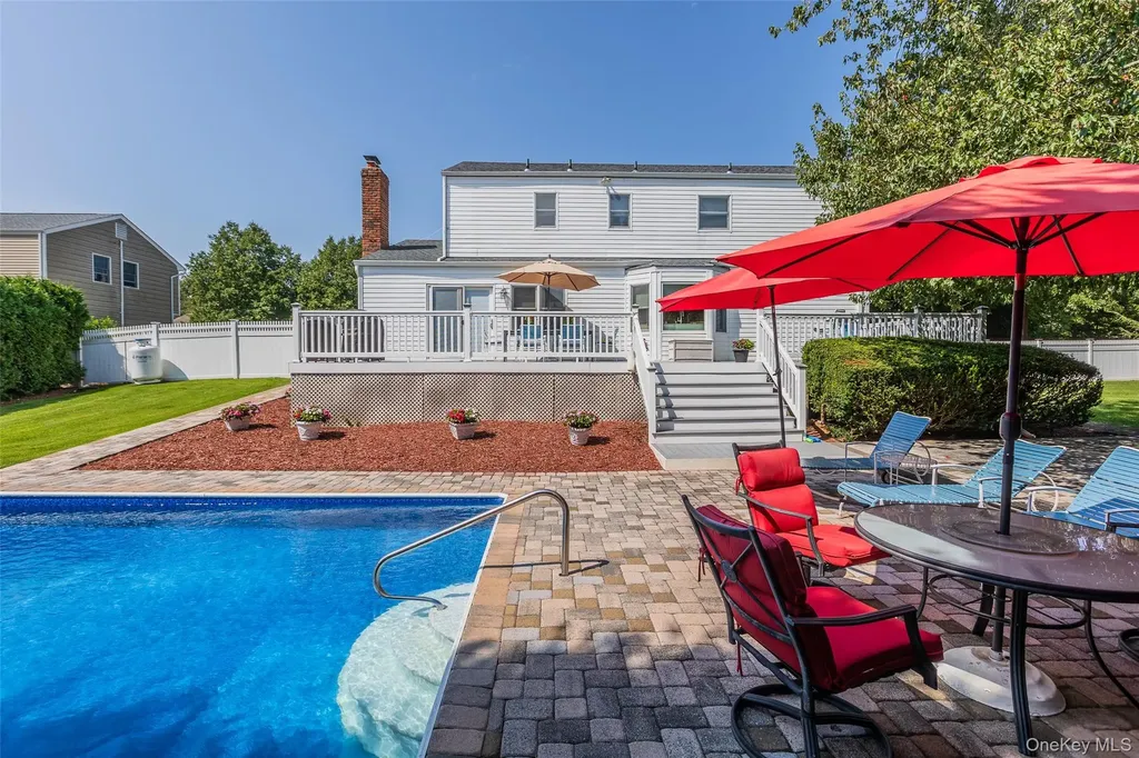 29 Lawrence Drive Nesconset NY 11767