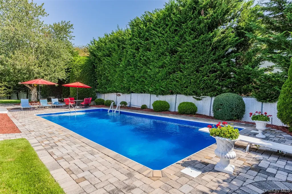 29 Lawrence Drive Nesconset NY 11767