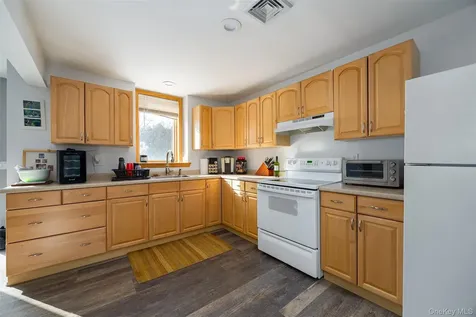 59 Wintergreen Place Hopewell Junction NY 12533