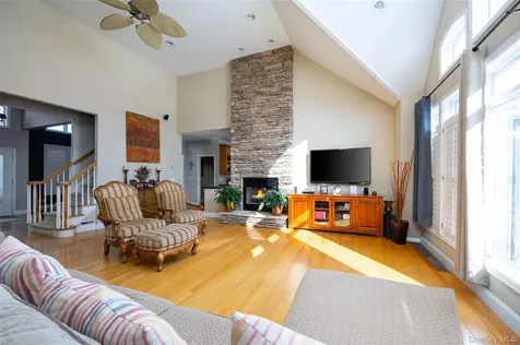59 Wintergreen Place Hopewell Junction NY 12533