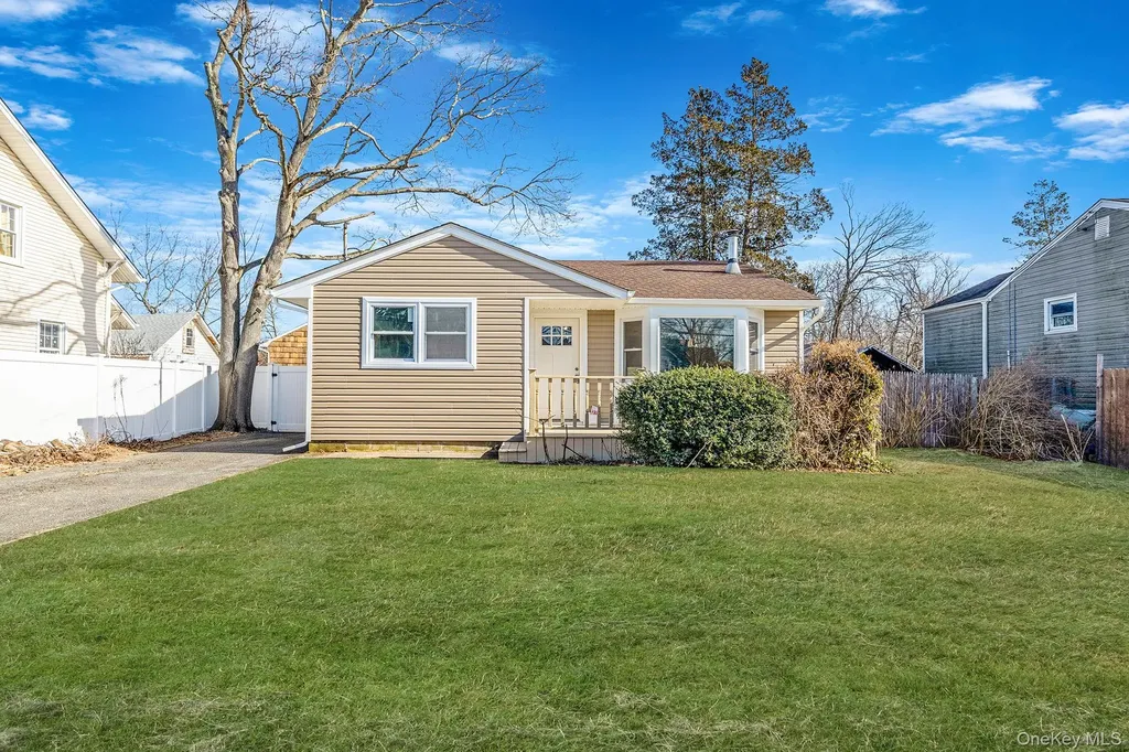 247 Rider Avenue Patchogue NY 11772