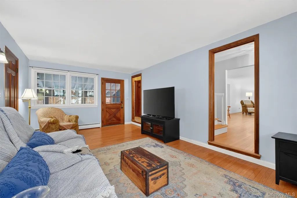 22 Hatfield Road Mahopac NY 10541