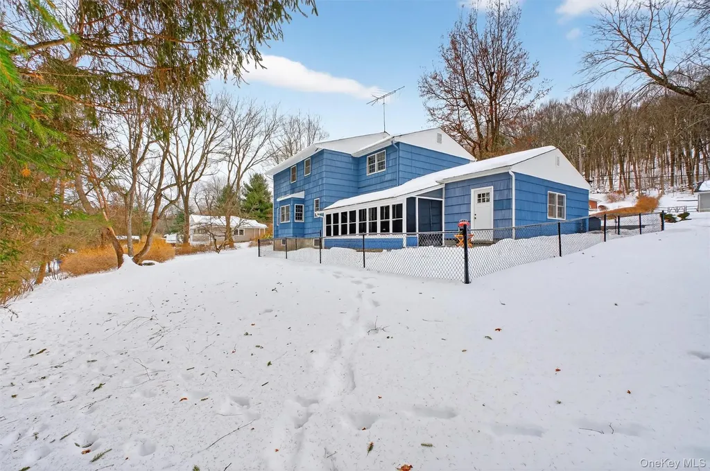 22 Hatfield Road Mahopac NY 10541