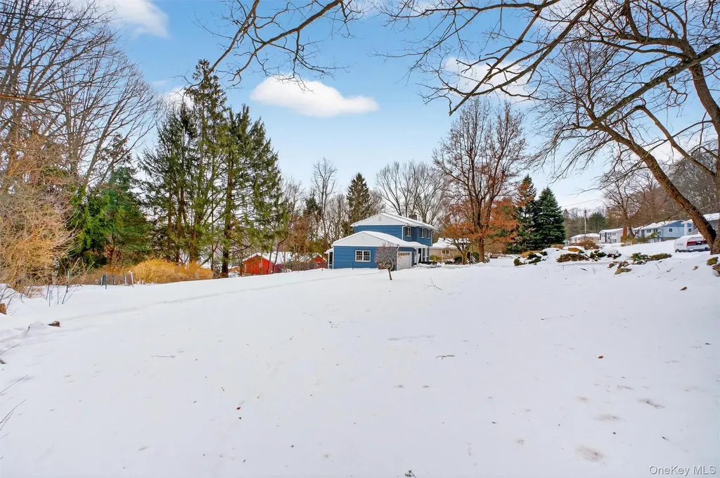 22 Hatfield Road Mahopac NY 10541