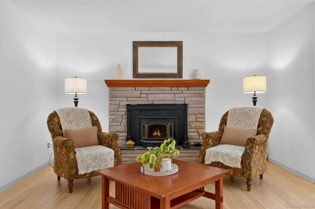 22 Hatfield Road Mahopac NY 10541
