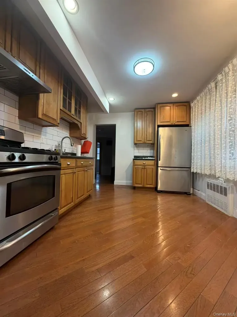 3810 Neptune Avenue Brooklyn NY 11224