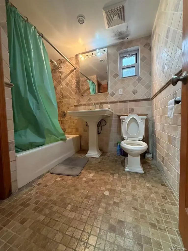 3810 Neptune Avenue Brooklyn NY 11224