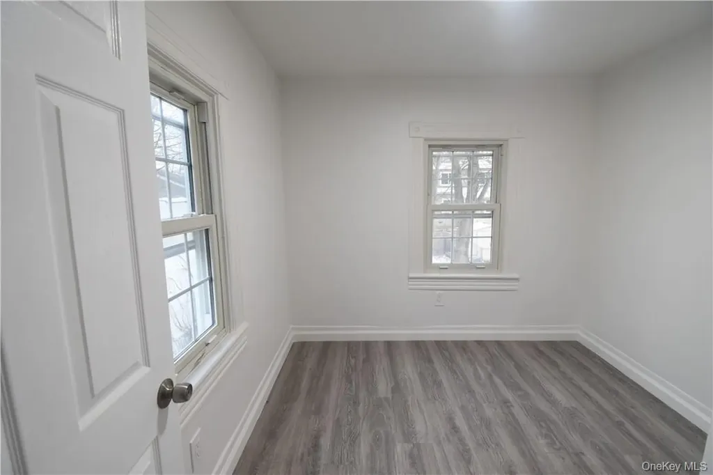 23 Wawayanda Avenue Middletown NY 10940