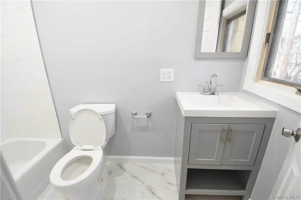 23 Wawayanda Avenue Middletown NY 10940