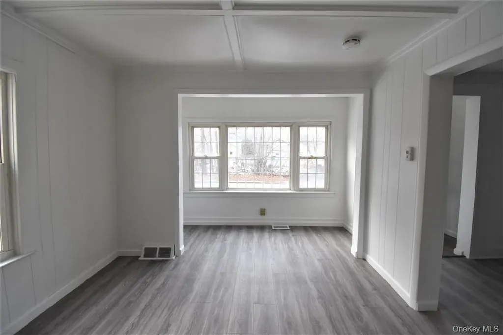 23 Wawayanda Avenue Middletown NY 10940