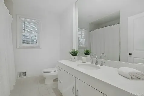 97 Winding Brook Road New Rochelle NY 10804