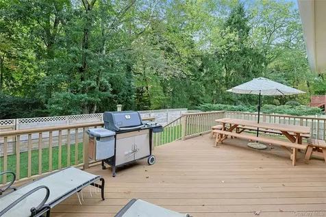 97 Winding Brook Road New Rochelle NY 10804