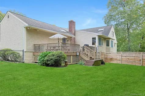 97 Winding Brook Road New Rochelle NY 10804