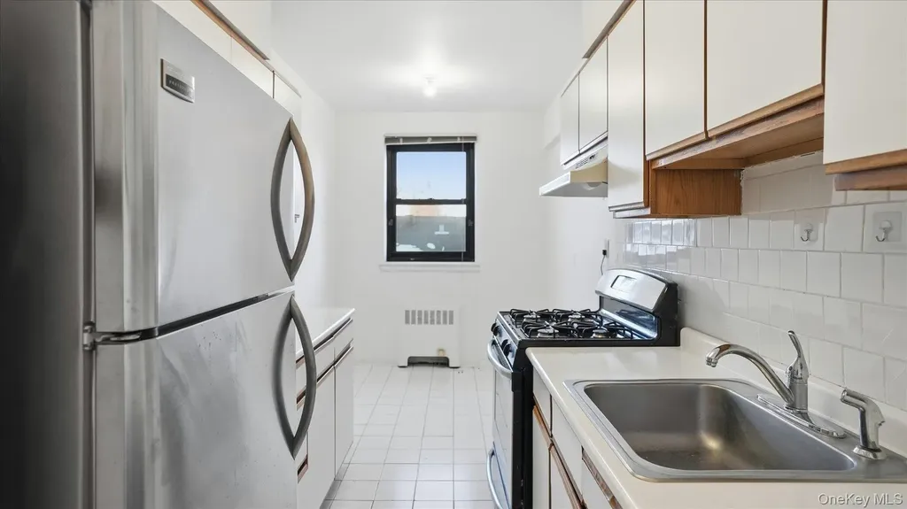 46 Grace Avenue Great Neck NY 11021