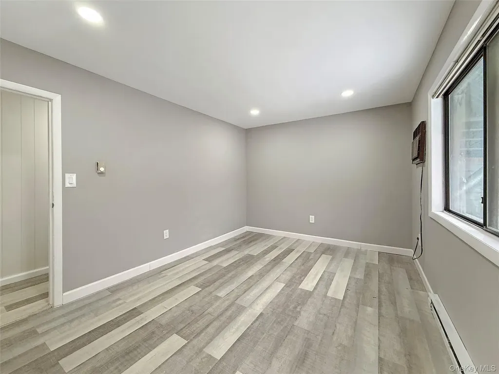 36 Peter Way Kiamesha Lake NY 12751