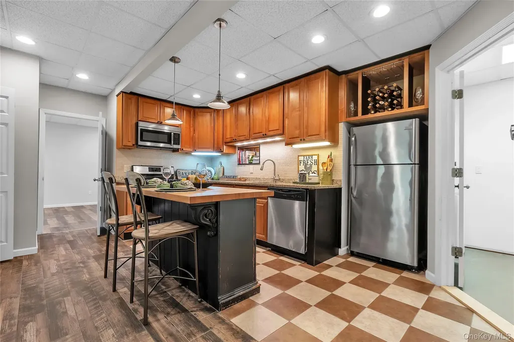 22 Lauro Ridge Court Mahopac NY 10541